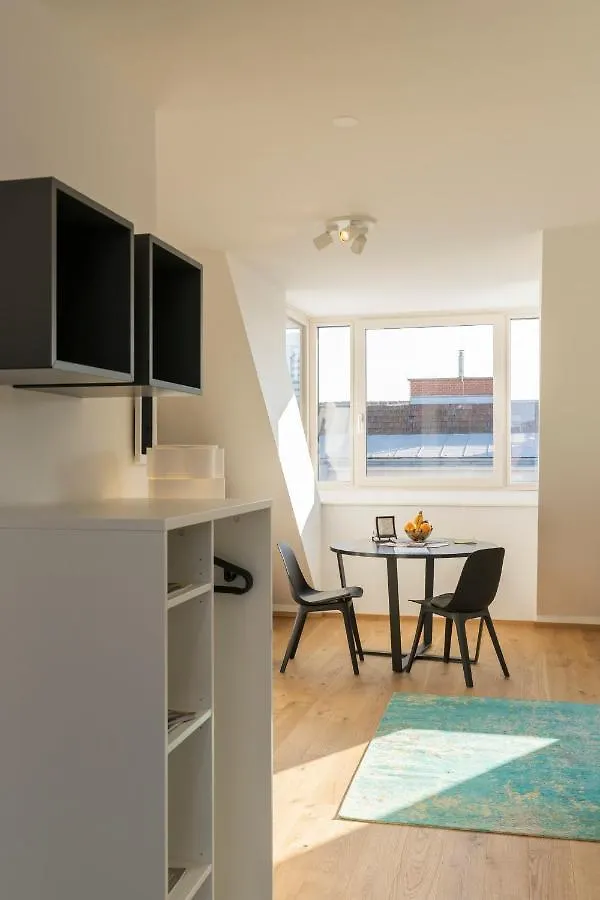 Rooftop Apartments mit großer Terrasse by ichbucheAT Wien 0*,