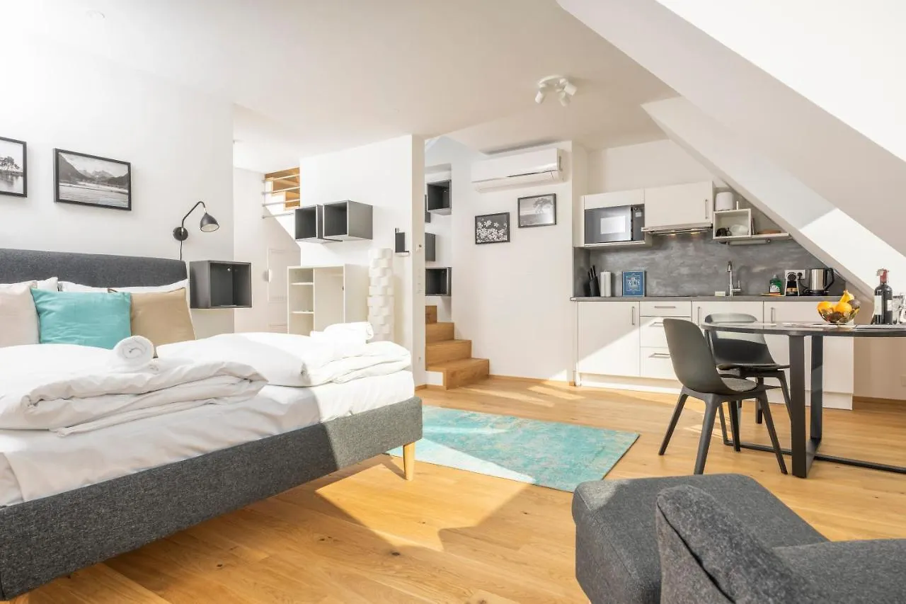 Rooftop Apartments mit großer Terrasse by ichbucheAT Wien