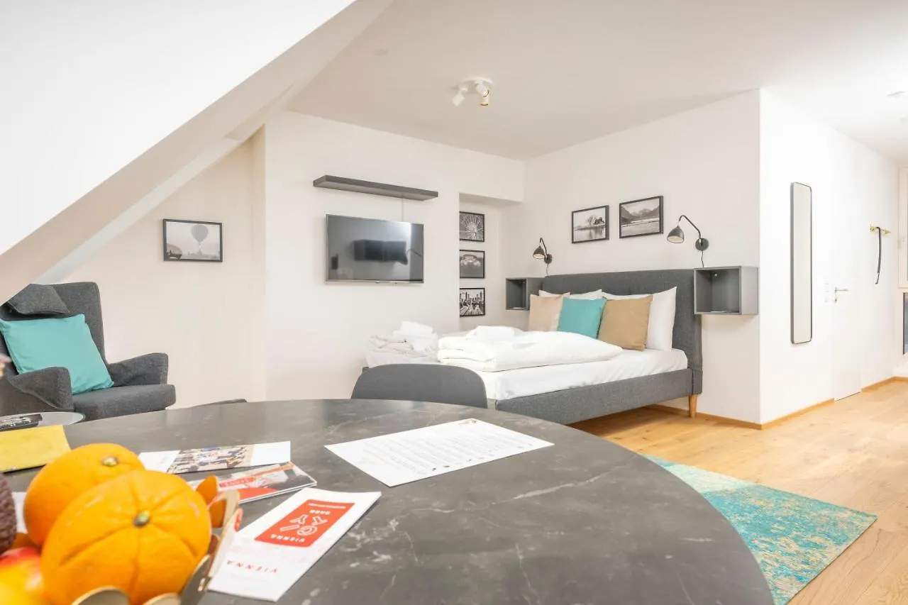 Rooftop Apartments mit großer Terrasse by ichbucheAT Wien Österreich