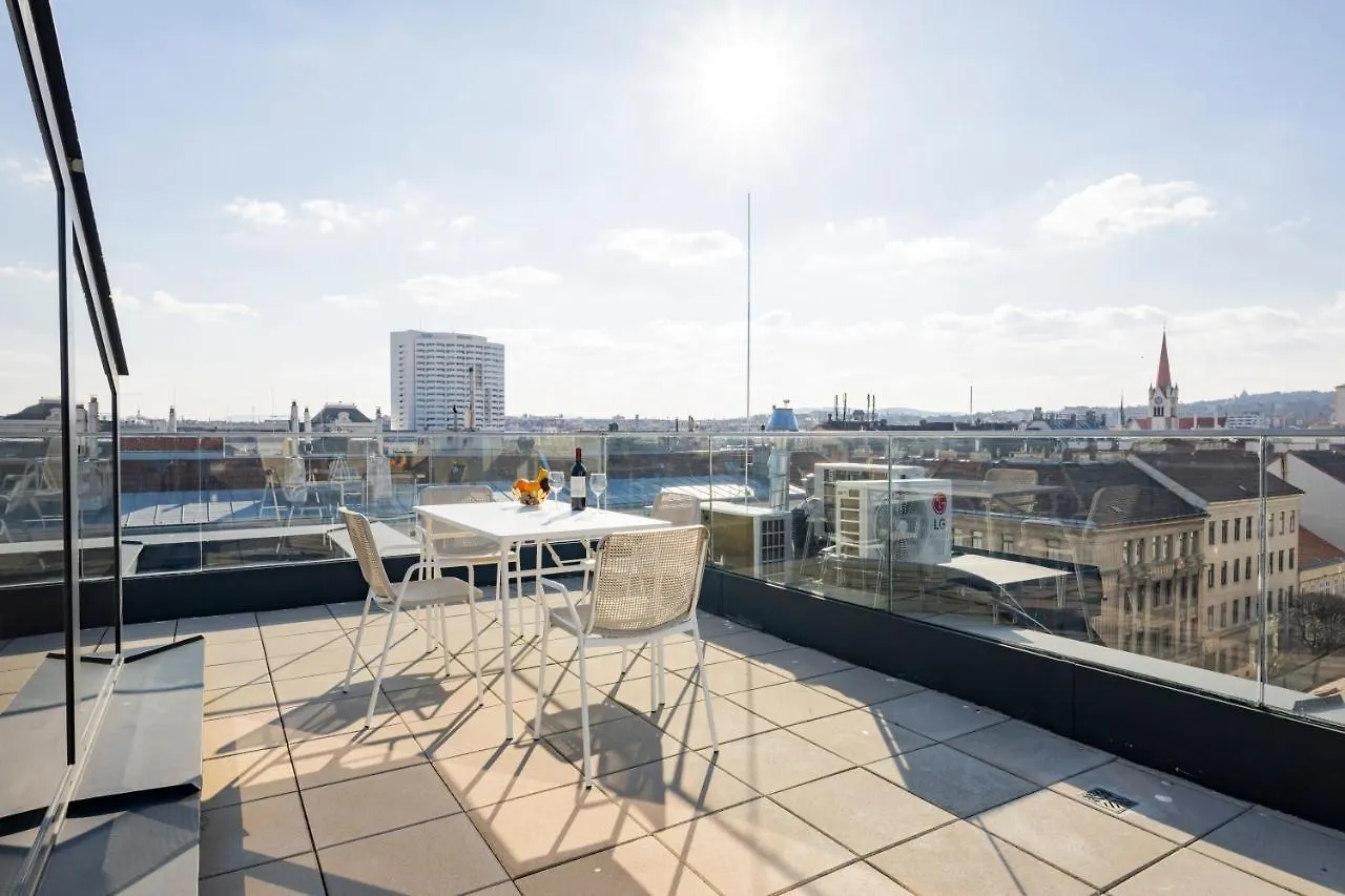 Rooftop Apartments mit großer Terrasse by ichbucheAT Wien