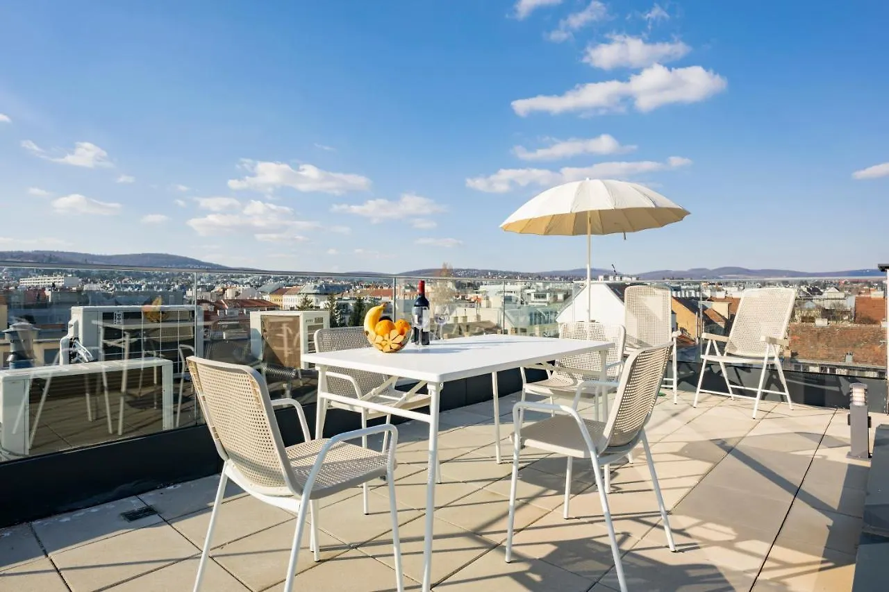Rooftop Apartments mit großer Terrasse by ichbucheAT Wien